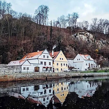 Hotel Vltavska Pohadka 3*